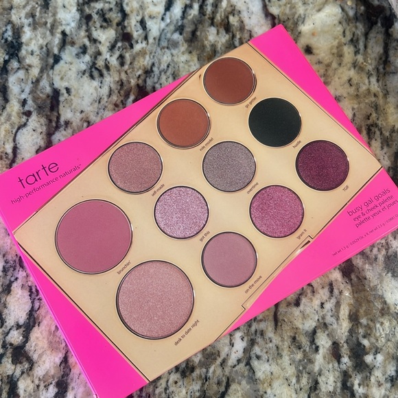 ⭐🦇Rare! Tarte Busy Gal Goals Eye & Cheek Palette - Picture 11 of 12